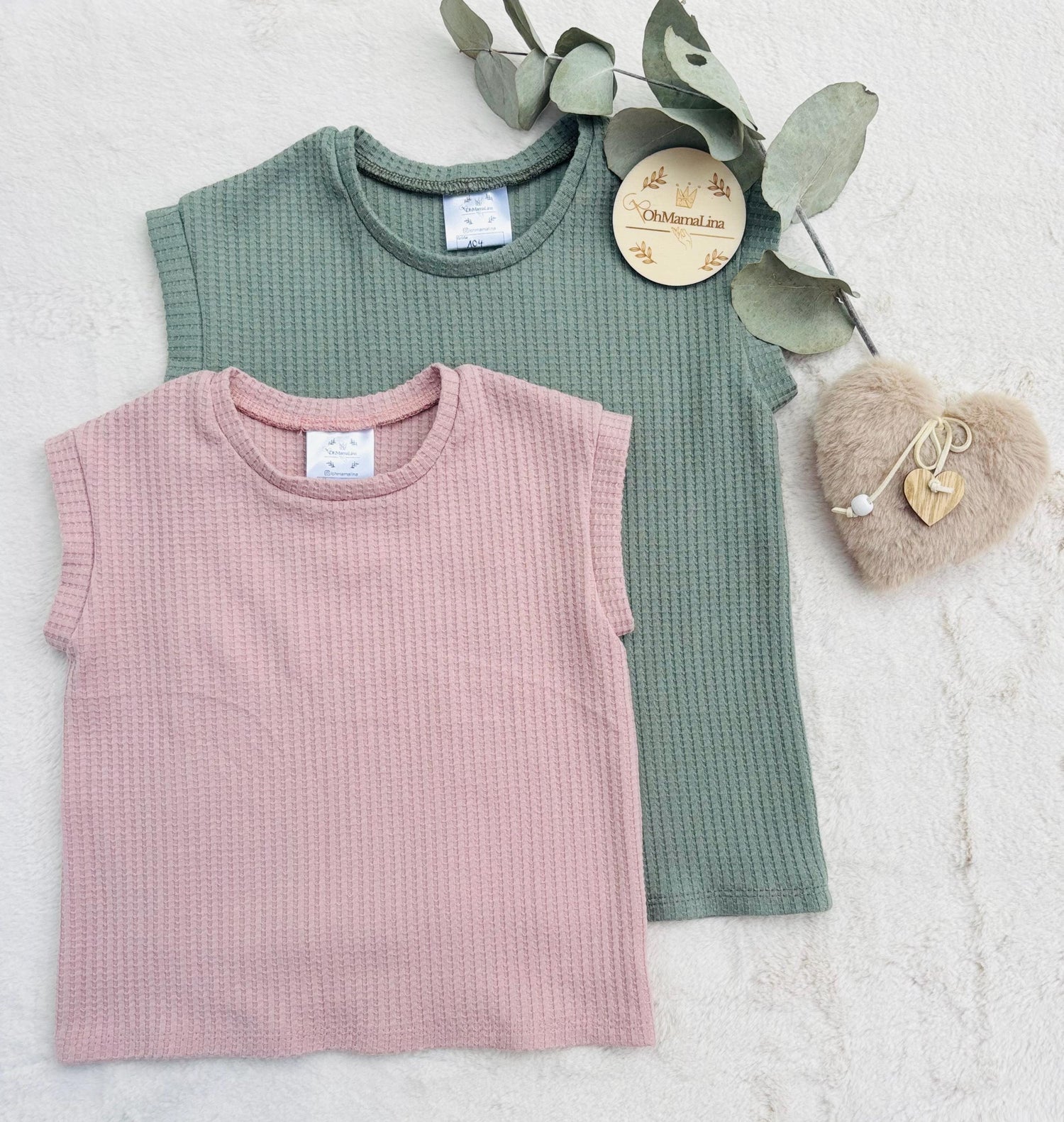👕 T-Shirts